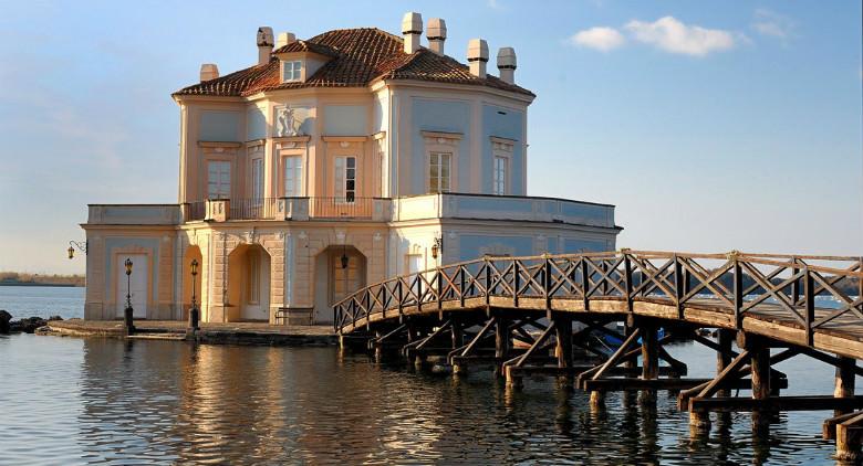 La Casina Vanvitelliana al Lago Fusaro
